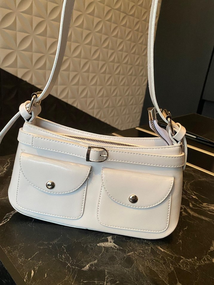 Beyaz Deri Tokalı Kadın Çanta - Görsel 2