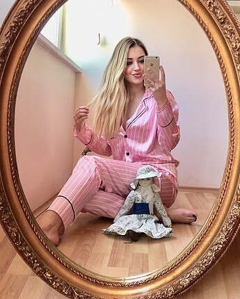 Pembe saten pijama