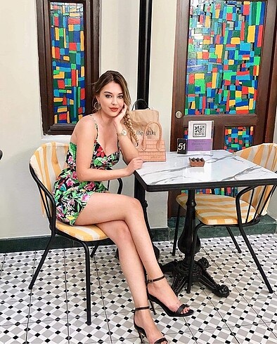 Bershka çiçekli tulum