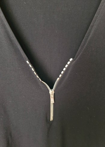 Fermuarlı V Yaka Siyah bluz - Görsel 2