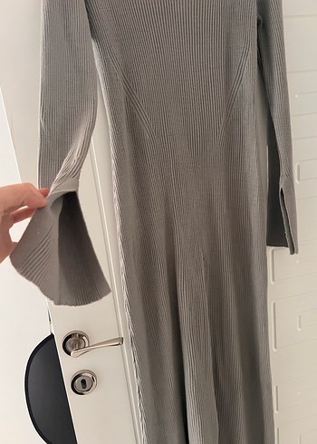 Gri Uzun Kollu Pilili Keten Elbise - Görsel 2