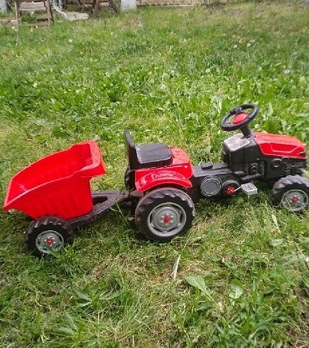 Pedallı traktör