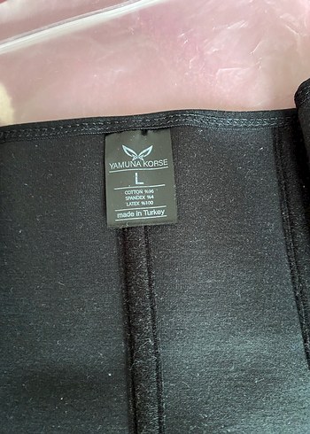 Yamuna Siyah Dikişsiz Bel Korsesi - Görsel 3