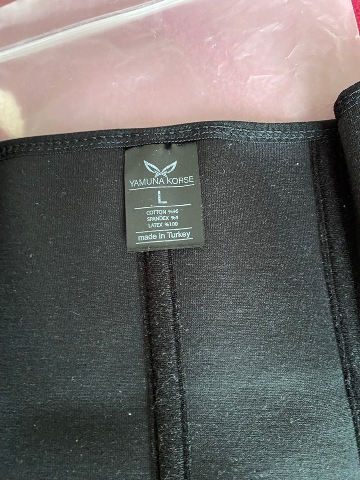 Yamuna Siyah Dikişsiz Bel Korsesi - Görsel 3