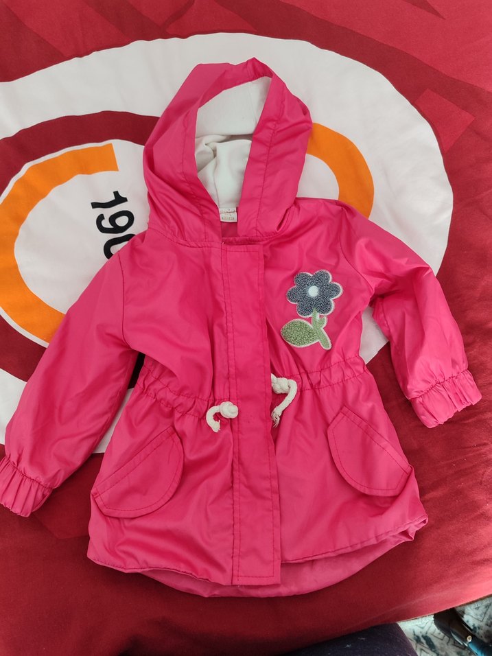 Kız Çocuk Pembe Kapüşonlu Nakışlı Mont - Görsel 2