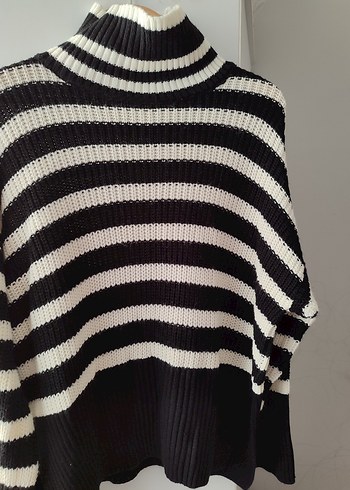 Siyah Gri Çizgili Boğazlı Kadın Kazak - Görsel 2