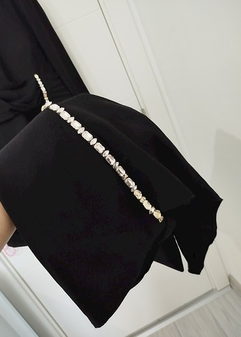 Uzun Kollu Siyah Nakışlı Uzun Abiye Elbise - Görsel 8