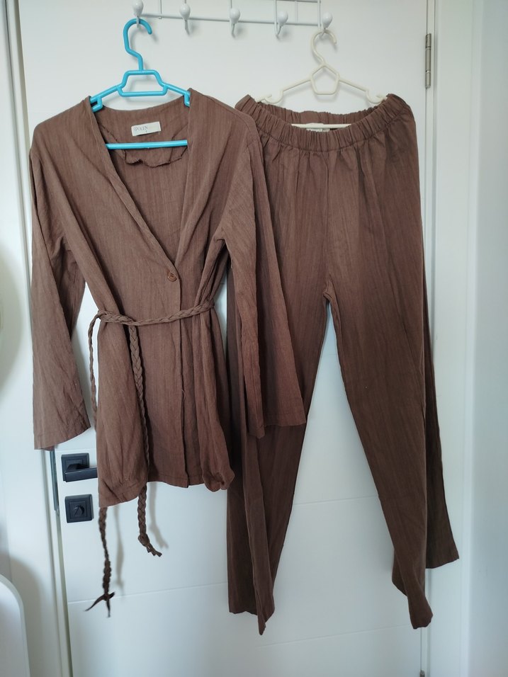 Kahverengi Uzun Kollu ikili keten takım - Görsel 2