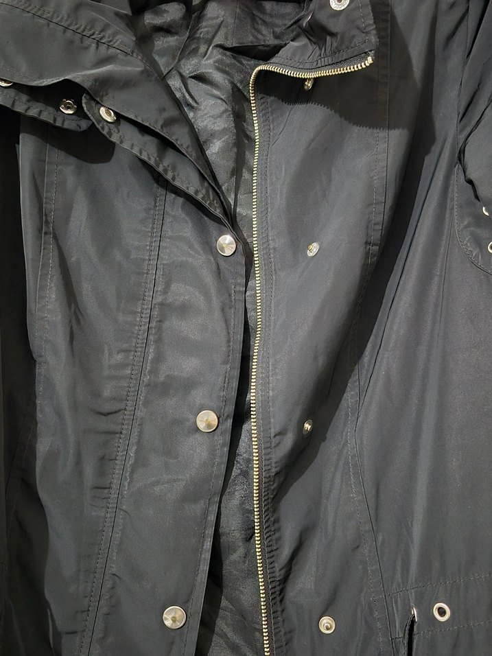 Siyah Midi Kadın Yağmurluk - Görsel 3