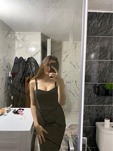 s Beden Eyyo simli gece elbisesi