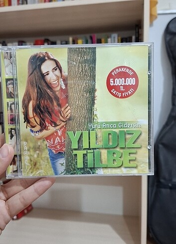 Yıldız Tilbe yürü anca gidersin albümü
