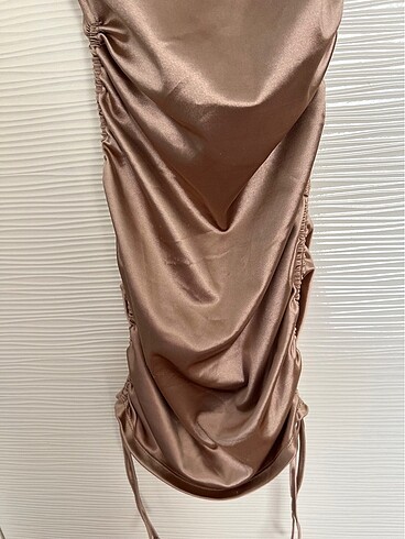 H&M H&M gold saten mini elbise