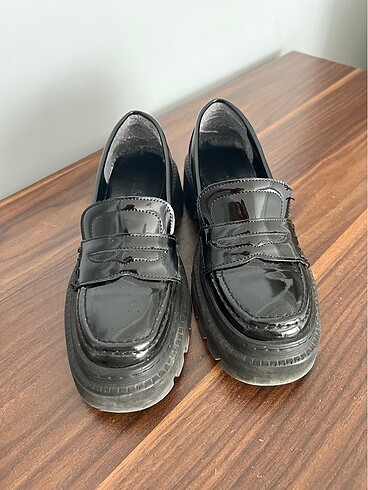 37 Beden Bambi rugan loafer