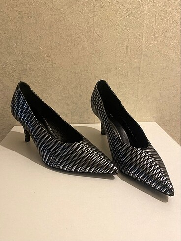 Academia Academia Mavi Gri Desenli İnce Kısa Topuklu Stiletto