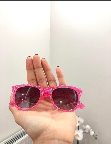 H&M marka gözlük pembe