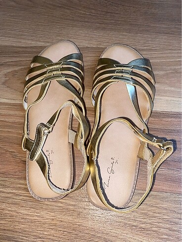 Zara Zara sandalet gold