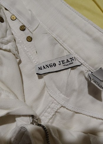 38 Beden beyaz Renk Mango Jeans Beyaz Mini Şort