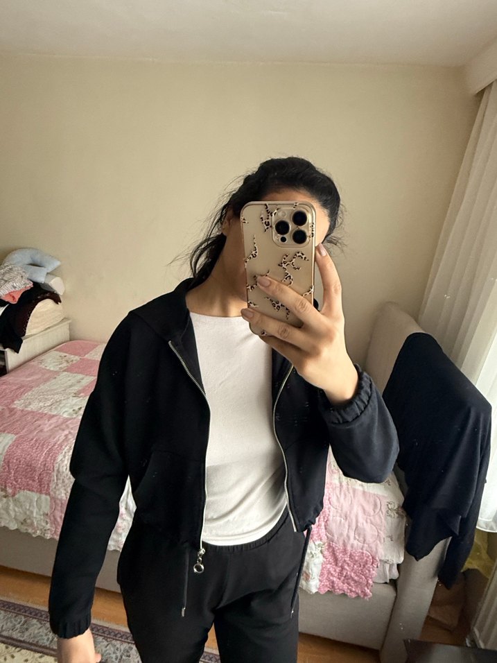 Siyah Kapüşonlu Fermuarlı Kadın Ceket - Görsel 2