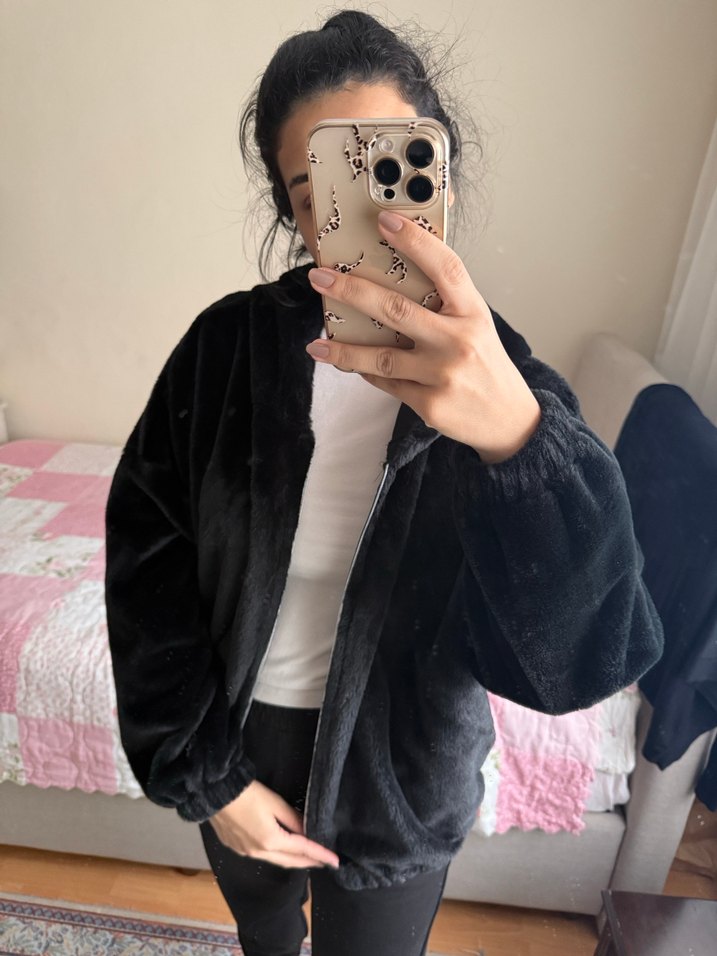 Siyah Peluş Kapüşonlu Kadın Ceket - Görsel 4