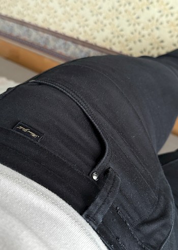 Siyah Rahat Kesim Kadın Pantolon - Görsel 5