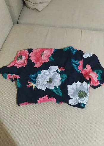 Çiçek Desenli Kısa Kollu Mini Kimono