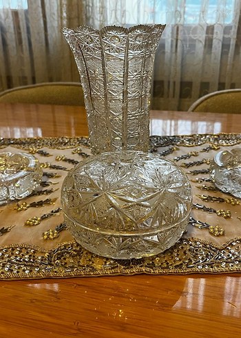 Paşabahçe Kristal vazo şekerlik iki kül tablası