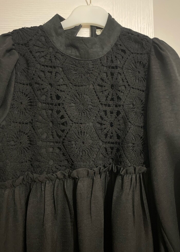 Önü dantelli elbise - Görsel 2