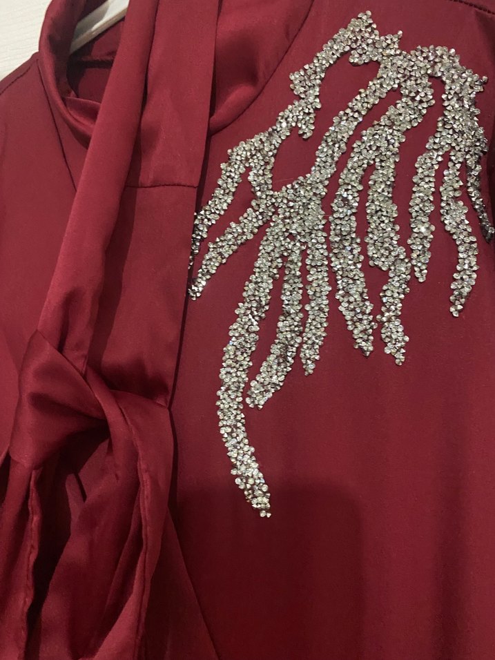 Bordo İşlemeli Uzun Kollu Abiye Elbise - Görsel 3