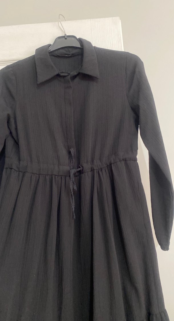 Siyah Uzun Kollu Pilili Keten Elbise - Görsel 5