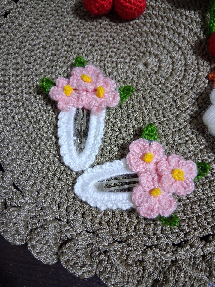 Nakışlı Örgü Çiçekli Çocuk Toka Seti - Görsel 2