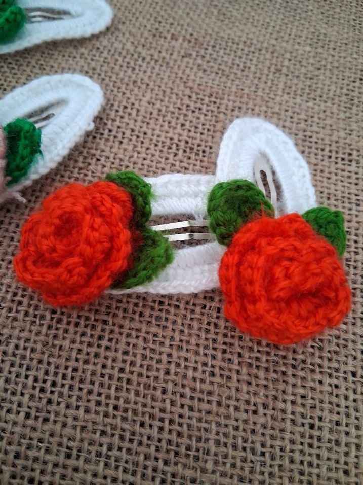 Örgü Pembe Çiçekli Bebek Toka Seti - Görsel 2