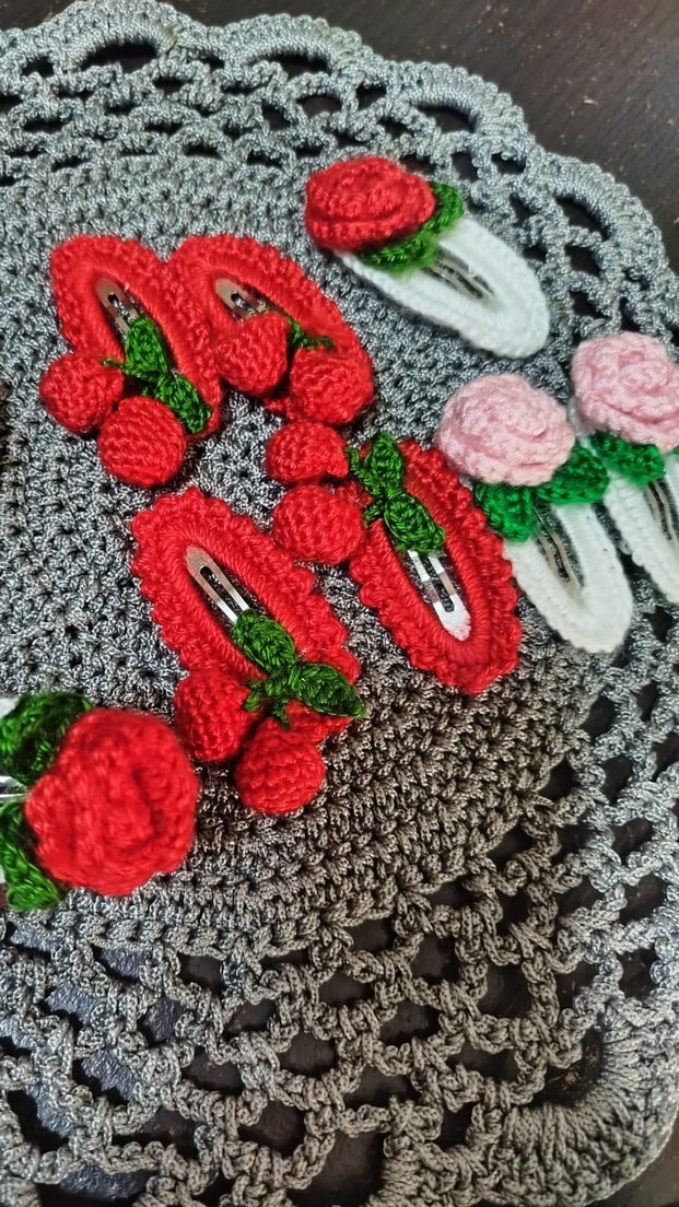 Renkli Nakışlı Örgü Çocuk Toka Seti - Görsel 2