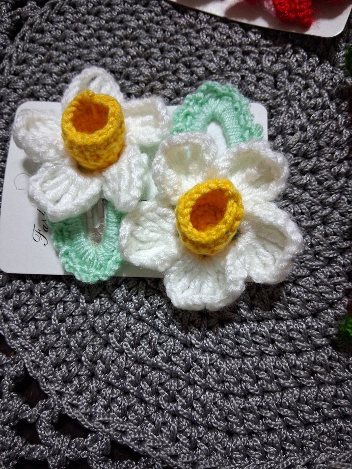 Nakışlı Örgü Çiçekli Çocuk Saç Tokası - Görsel 2