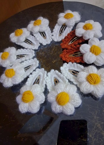 Örgü Çiçekli Beyaz Çocuk Toka Seti - Görsel 3