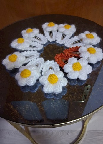 Örgü Çiçekli Beyaz Çocuk Toka Seti - Görsel 4