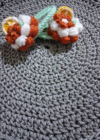 Renkli Nakışlı Örgü Çocuk Toka Seti - Görsel 4