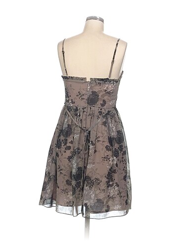 36 Beden Topshop Kısa Elbise %70 İndirimli.