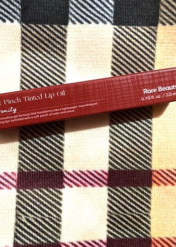 Beden Rare Beauty Serenity Dudak Yağı Lip Oil