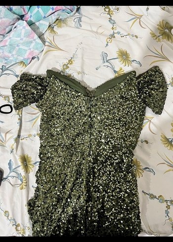 Parlak Altın Renkli V Yakalı Uzun Abiye Elbise - Görsel 4