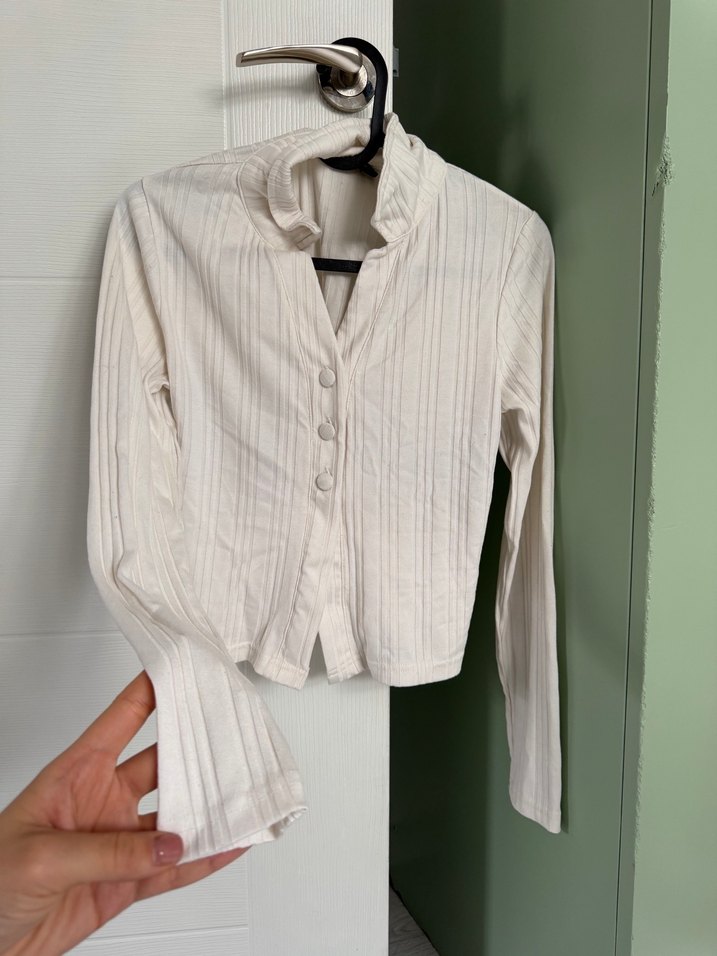 Düğmeli Beyaz üst - Görsel 2