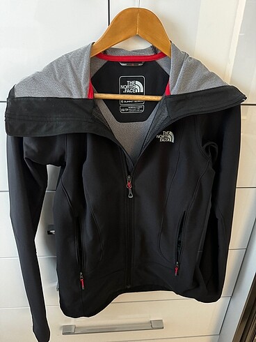 North Face Summit Series Rüzgarlık