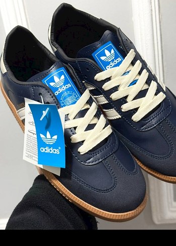 Adidas 38
