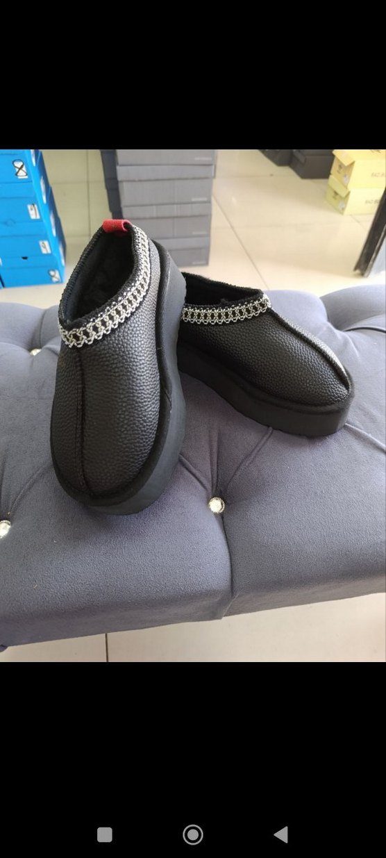 UGG tazz siyah - Görsel 4