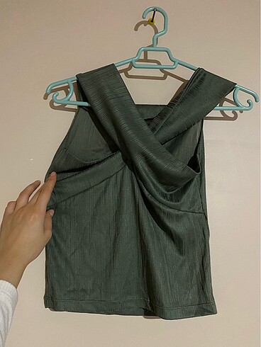 H&M Çapraz askılı omzu açık model bluz