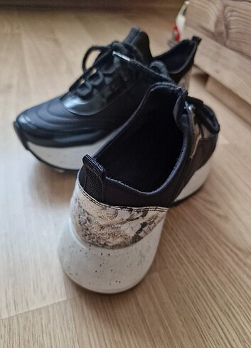 Ninewest spor ayakkabı