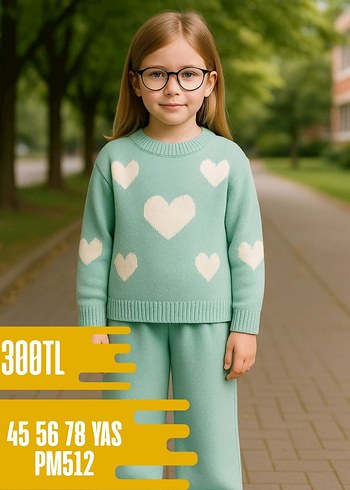 Kız Çocuk Kırmızı Nakışlı Triko Takım - Görsel 4