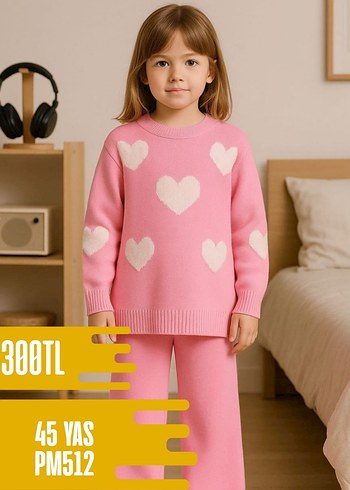 Kız Çocuk Kırmızı Nakışlı Triko Takım - Görsel 3