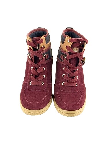 36 Beden Tommy Hilfiger Bot %70 İndirimli.