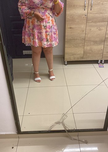 xl Beden pembe Renk Dantel Detaylı Pembe Çiçekli Mini Elbise