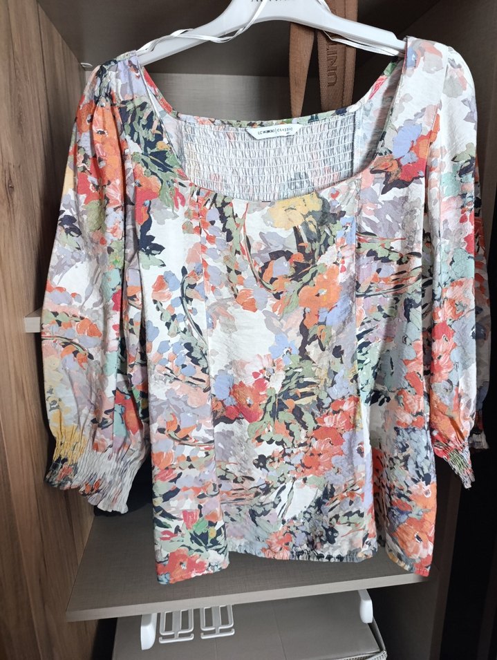 Çiçek Desenli Kısa Kollu Kadın Bluz - Görsel 5